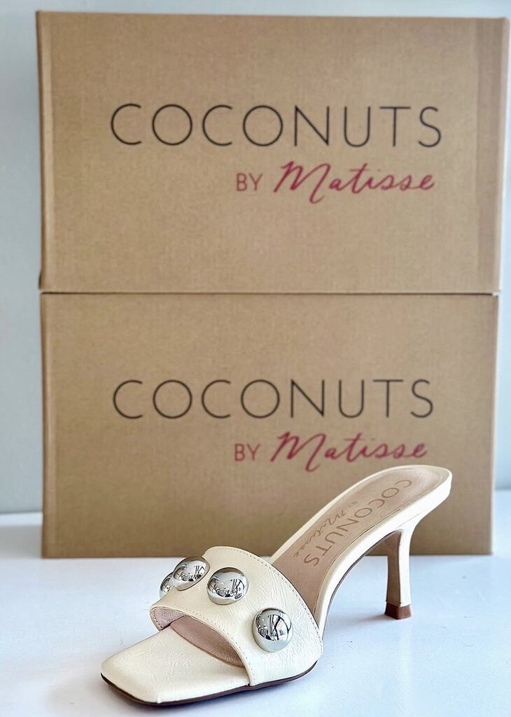Coconuts by Matisse Theo Heel