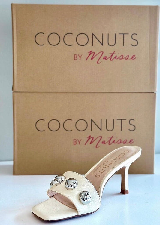Coconuts by Matisse Theo Heel