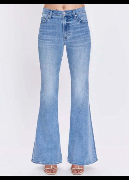 Pistola Kisnley Mid Rise Flare Jeans