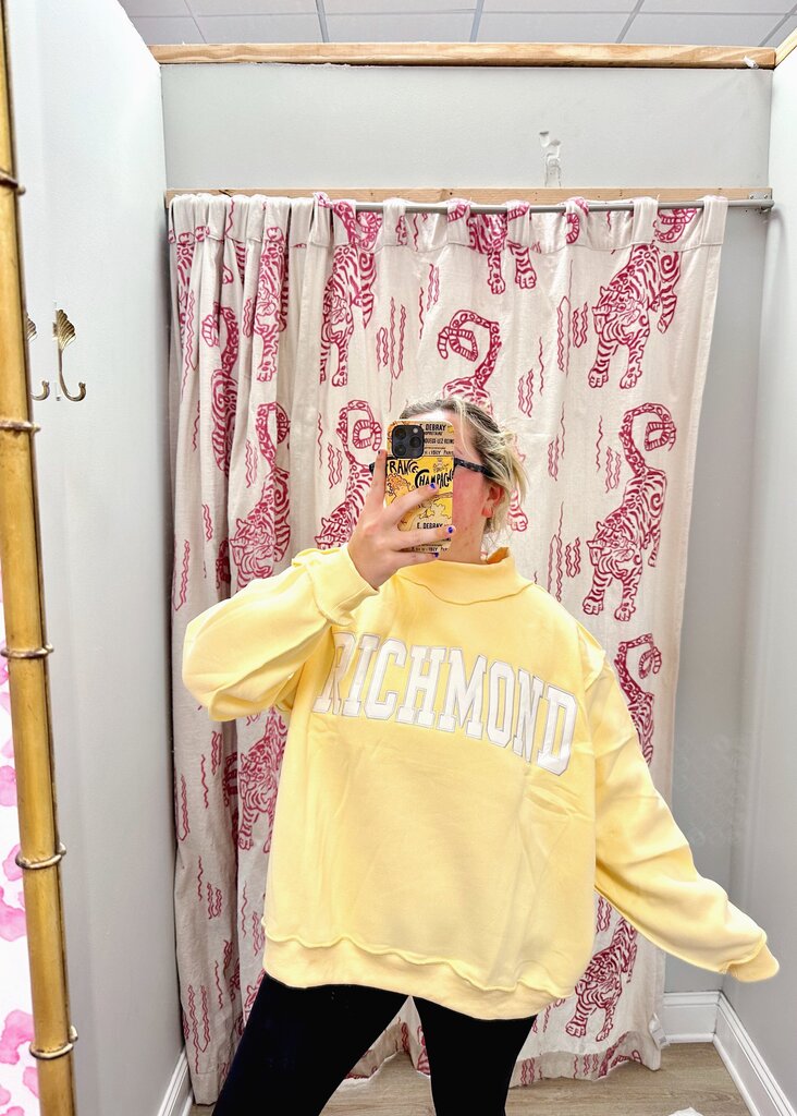 Embroidered Richmond Mockneck YELLOW